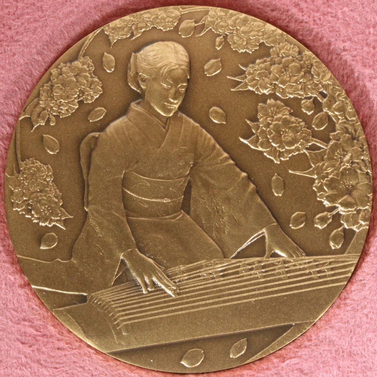 になります平成元年桜の通り抜け記念メダルSILVER 1000刻印純銀 124.6ｇ造幣局
